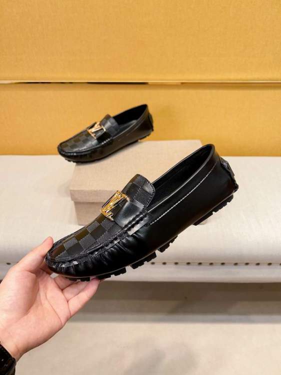 Picture of Louis Vuitton Shoes _SKULVsz37-45mnf011311892